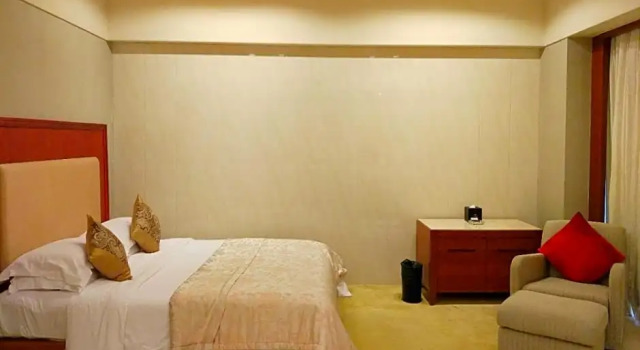 Семейный номер Standard с видом на поле для гольфа Agile ChangJiang Hotel ZhongShan