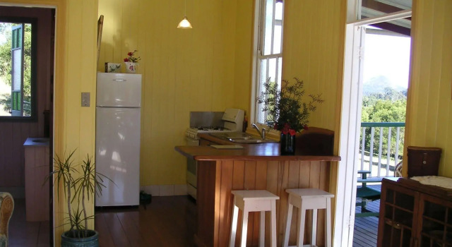 Noosa Pomona Retreat Hotel, Prenota Hotel Pomona Noosa Hinterland