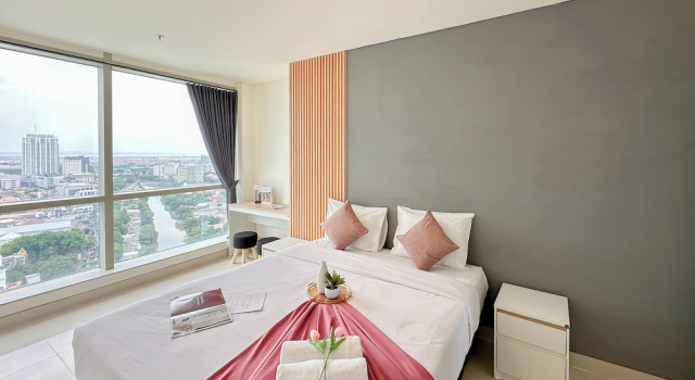 Spacious 1Br With City View At Praxis Apartment