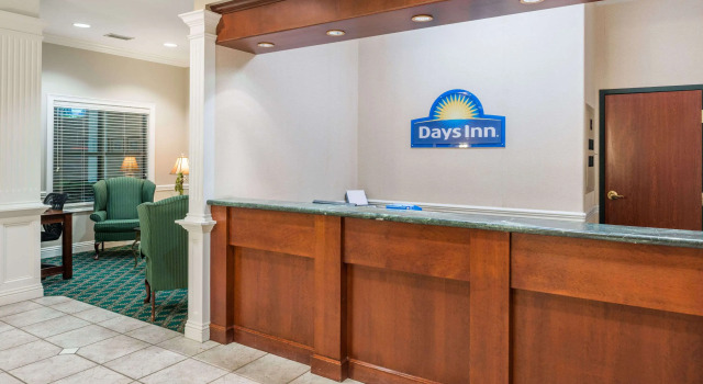Days Inn Paducah, Rezerwuj Hotel Hotele w Paducah z basenem, Basen