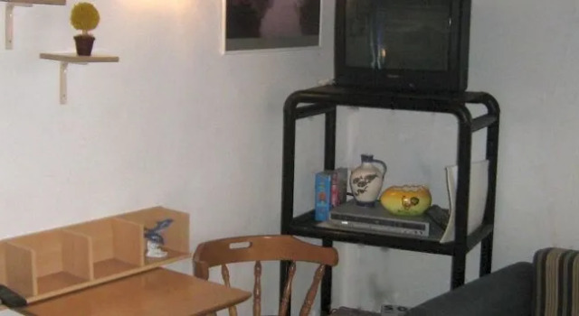 Adonis Guesthouse
