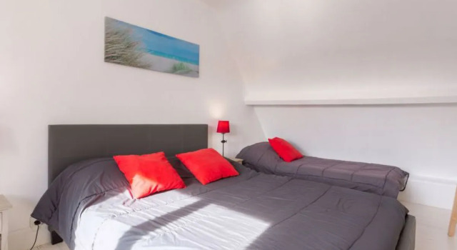 House Coté Sud Saint-Aubin-Sur-Mer, Забронировать Отель  