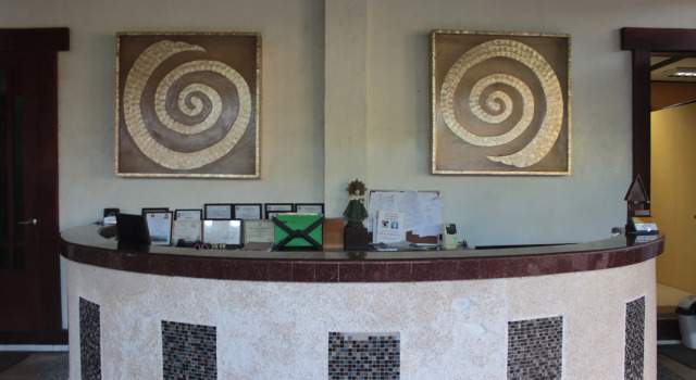 Playa Tropical Resort Hotel, Prenota Resort Currimao Luzon