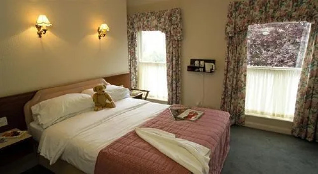 The Newington Hotel
