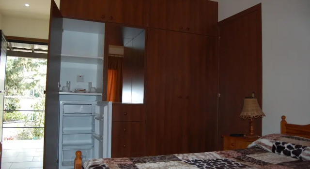 Двухместный номер Standard с балконом и с видом на город Nicos & Olympia Apartments