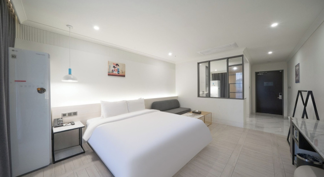 Camera Business Hotel PIED Suseong