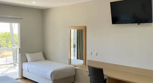 Трёхместный номер Standard Club Tropical Resort Darwin