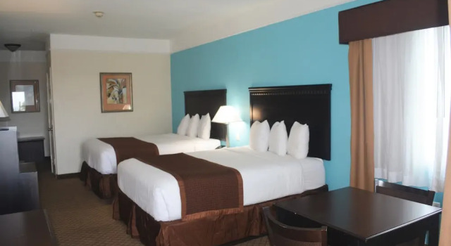Четырёхместный номер Standard с видом на океан Baymont by Wyndham Galveston