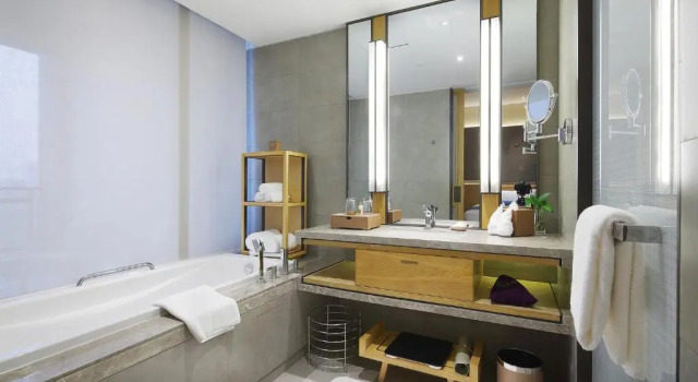 Двухместный клубный номер Standard Crowne Plaza Nanchang Wanli by IHG