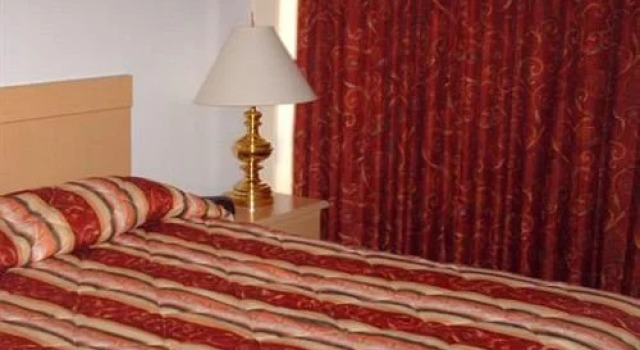 La Renaissance Suites, Забронировать Отель Отели Атлантик-Сити с бассейном, рядом с Казино Ocean Resort, Бассейн
