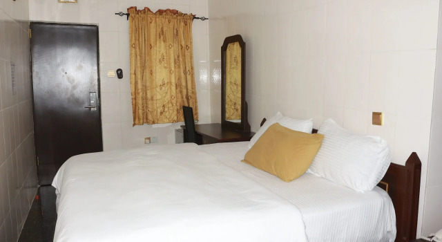 Cute Villa Hotel and Suites