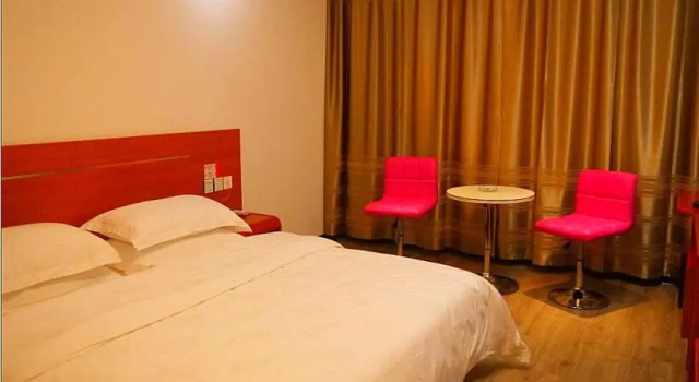 Двухместный номер Standard Thank Inn Hotel He'Nan Anyang Linzhou Bus Station Taoyuan Avenue