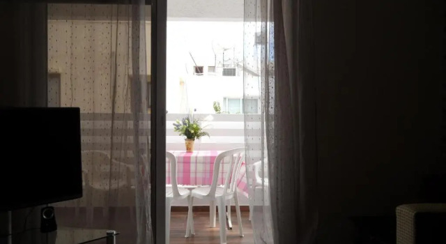 Апартаменты SUNSHINE APTS, TWO BEDROOM , FREE INTERNET, No 3