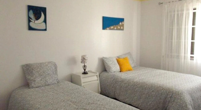 House With 2 Bedrooms in Carvoeira, With Wonderful Mountain View, Encl, Rezerwuj Hotel Carvoeira Centro Region