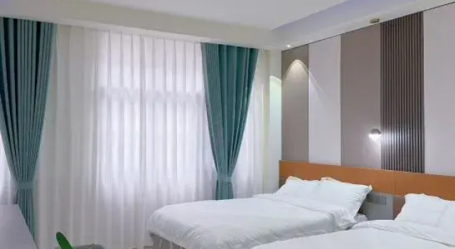 Hongpeng Homestay (Wanfenglin Scenic Area), Varaa Hotelli Qianxinan Kiina