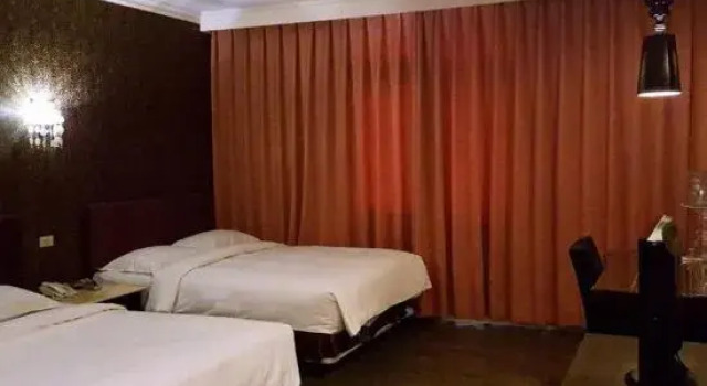Четырёхместный номер Standard The Riverside Hotel & Motel
