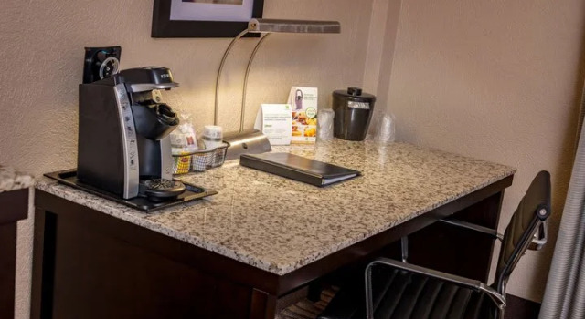 Полулюкс Best Western Plus Strongsville Cleveland