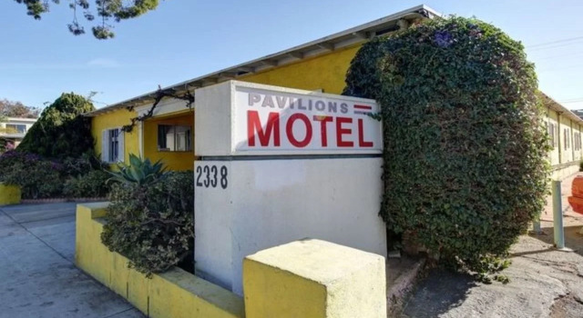 Pavilions Motel