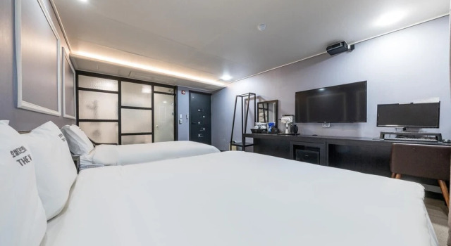 Jinju Hotel the V, Забронировать Отель Чинджу Кёнсан-Намдо
