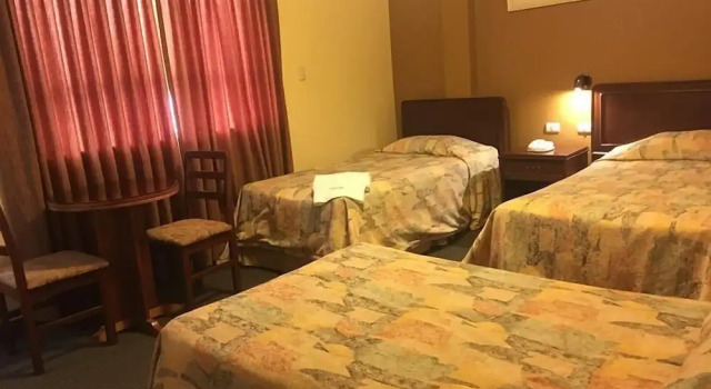 Трёхместный семейный номер Standard Cesar's Hotel La Merced