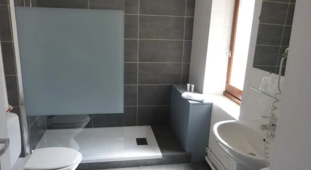 Четырёхместный номер Standard Hotel des Alpes
