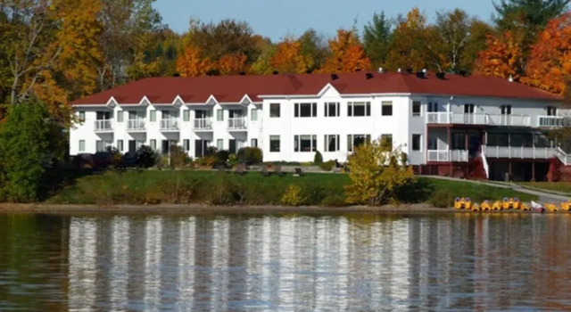 Четырёхместный номер Superior Manoir du Lac William