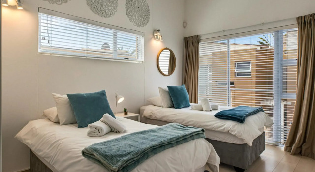 Waterfront E7