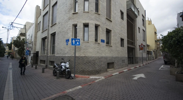 Superior and Spacious Duplex in the Kerem