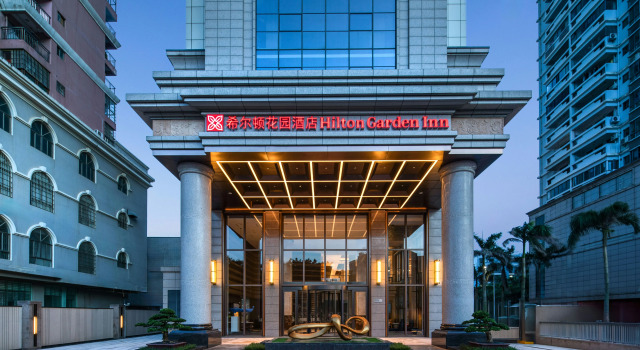 Hilton Garden Inn Beihai Railway Station, Book Hotel Hotels in Beihai with Breakfast, Breakfasts