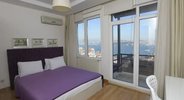 Апартаменты с 2 комнатами с балконом и с видом на море Cheya Taksim BNB Gumussuyu Istanbul City Center Comfort Residence