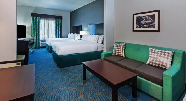 Люкс Holiday Inn Express & Suites Killeen - Fort Hood Area by IHG