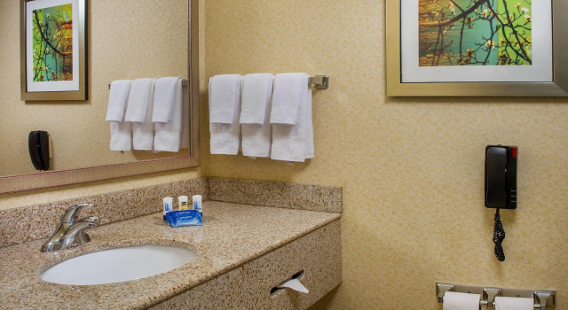 Двухместный номер Standard Fairfield Inn and Suites Wilson