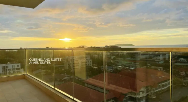 Люкс с видом на море QUEENSLAND SUITES at Aru Suites, Kota Kinabalu