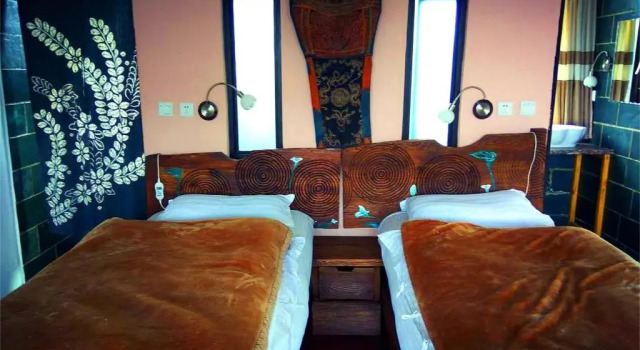 Двухместный номер Standard с видом на горы Lijiang Baisha Free Time Designed Hotel