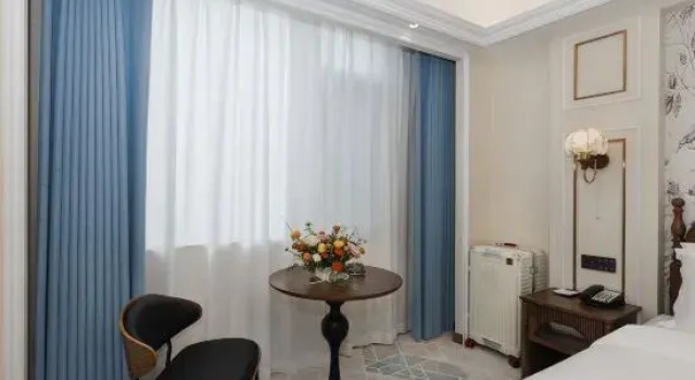 Люкс Classic Platinum Travel International Hotel