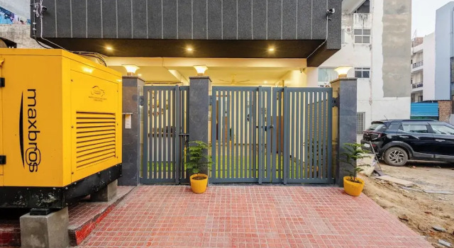 Lime Tree Luxury 2BHK Service Apartments
