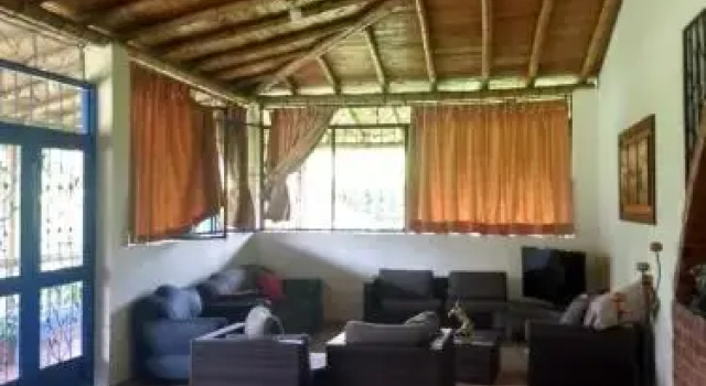 Finca Turística La Esmeralda Casa 2 pisos, Rezervați Hotel Calarcá 