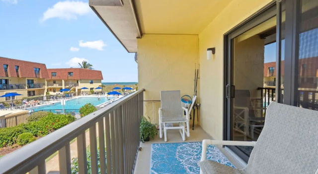 Номер Standard Дуплекс с видом на бассейн Cocoa Beach Club - Oceanfront Condos with Pool next to Pier and Port Canaveral