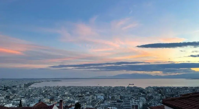 Stunning city view apt & parking space at Old town, Book Hotel Thessaloniki Macedonia