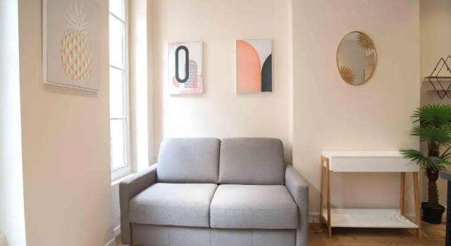 Studio du Temple near Jacobins, Rezerwuj Apartament Hotele w Rhône z parkingiem, Parking