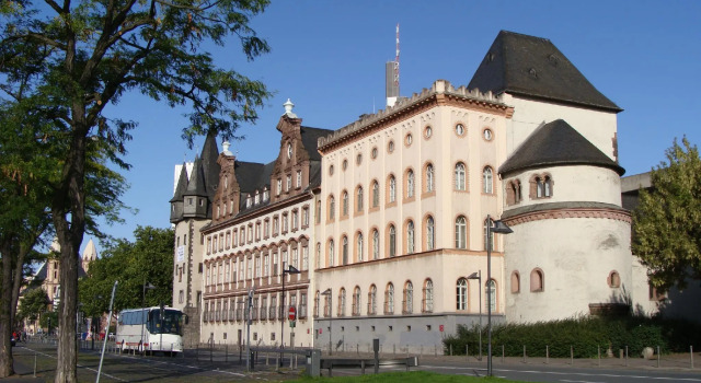 Hotel Cult Frankfurt City, Забронировать Отель Заксенхаузен Франкфурт-на-Майне, рядом с Frau Rauscher Brunnen