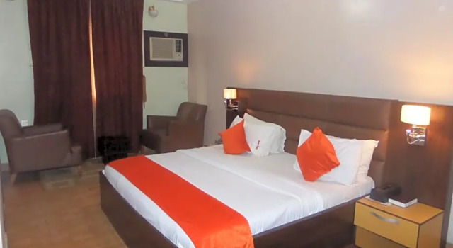 Двухместный номер Executive Downtown Royal Hotel