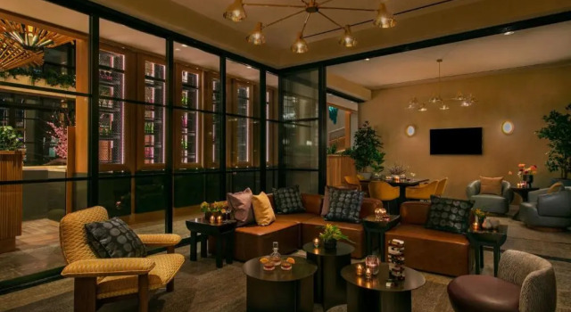 Moxy Brooklyn Williamsburg, Забронировать Отель Отели Нью-Йоркской агломерации с парковкой, Парковка