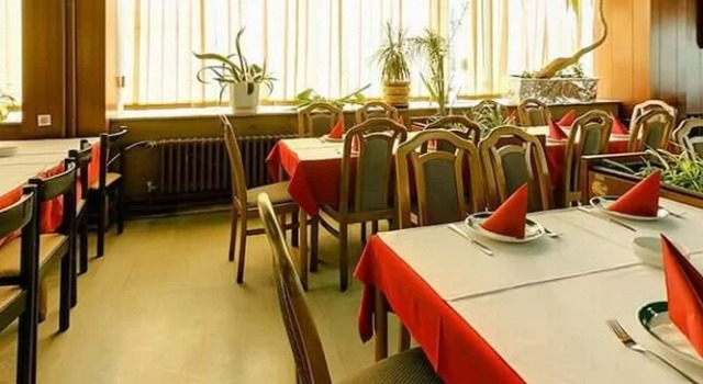 Hotel Sax Balkan, Buchen Sie Hotel Dimitrovgrad Zentralserbien