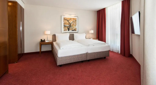 Полулюкс Best Western Plus Hotel St. Raphael