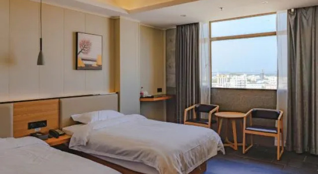 Люкс с 3 комнатами Junyue Prince Hotel