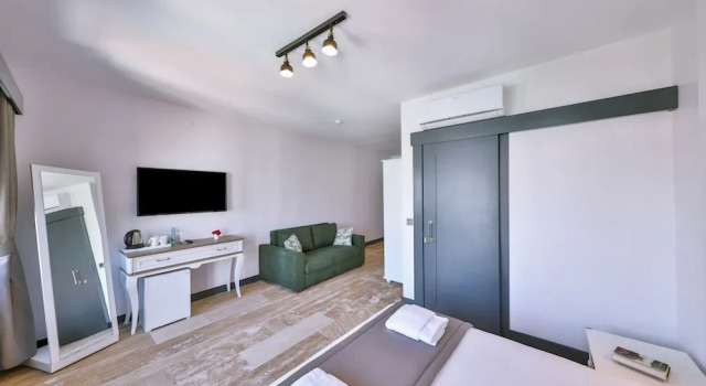 Pitoresk Otel