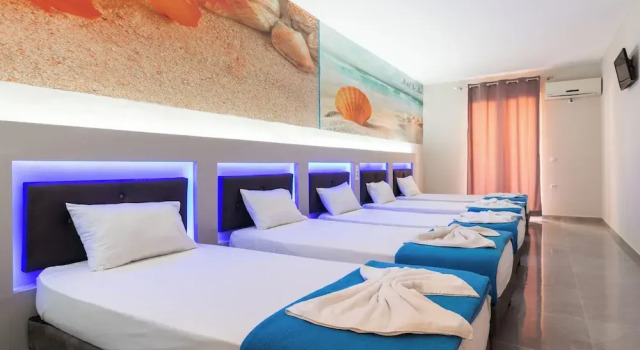 Номер Standard с балконом Savvas Hotel