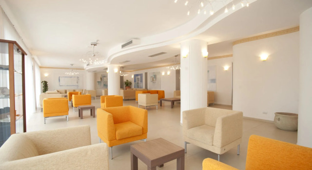 Oasiclub Hotel, Book Hotel Hoteller i Foresta Umbra med morgenmad, Morgenmad
