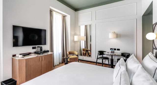 Люкс с балконом Palazzo San Gottardo Lake Como, a Radisson Collection